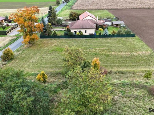 Prodej stavebního pozemku 800 m²