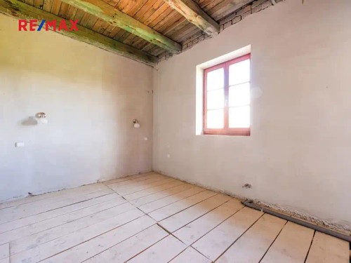 Prodej zemědělské usedlosti 350 m², pozemek 11288 m²