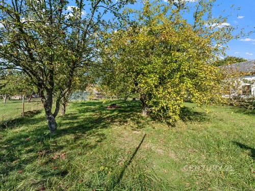Prodej stavebního pozemku 1096 m²