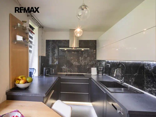 Prodej domu 291 m², pozemek 1086 m²