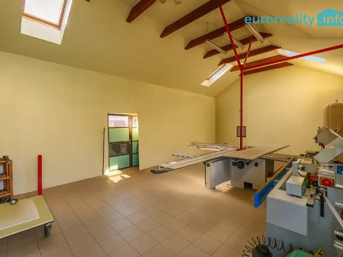 Prodej domu 270 m², pozemek 2175 m²