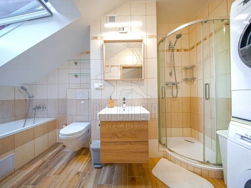 Prodej bytu 2+kk 68 m²