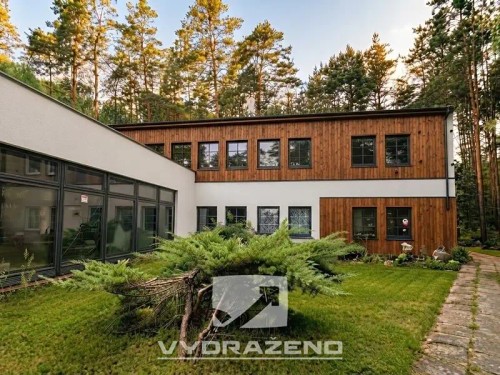 Prodej atypického bytu 142 m²