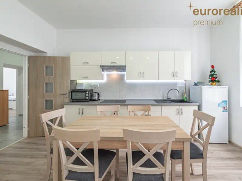Prodej atypického bytu 194 m²