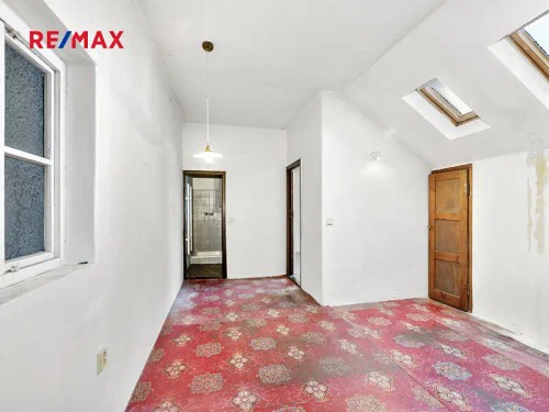 Prodej vily 205 m², pozemek 684 m²