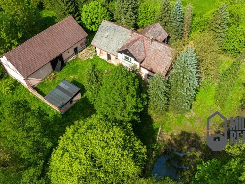 Prodej zemědělské usedlosti 235 m², pozemek 4535 m²