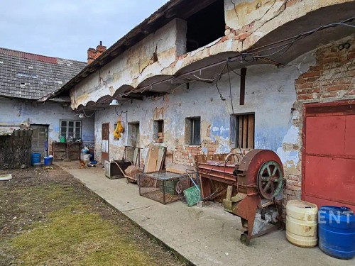 Prodej stavebního pozemku 2090 m²