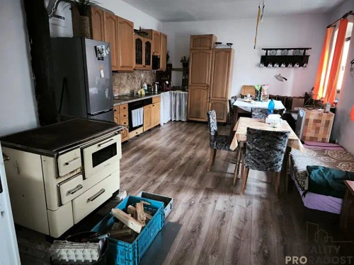 Prodej chalupy 284 m², pozemek 687 m²