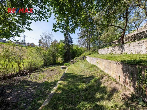 Prodej stavebního pozemku 1537 m²