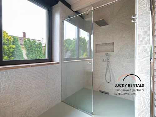 Prodej domu 221 m², pozemek 1410 m²