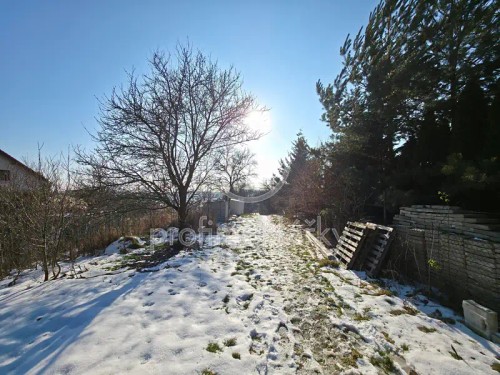 Prodej stavebního pozemku 1215 m²