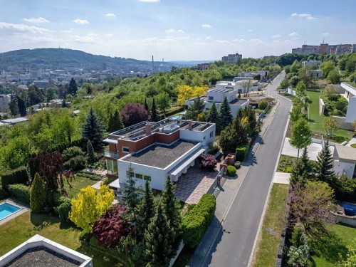 Prodej vily 479 m², pozemek 1503 m²