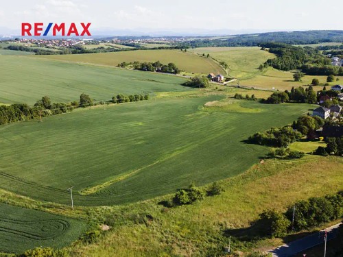 Prodej stavebního pozemku 1724 m²