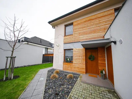 Prodej domu 168 m², pozemek 472 m²