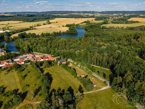 Prodej stavebního pozemku 1009 m²