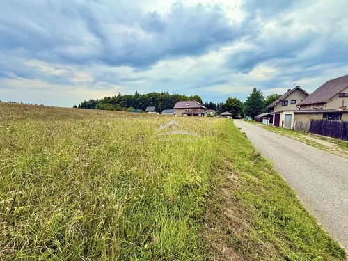 Prodej stavebního pozemku 1000 m²