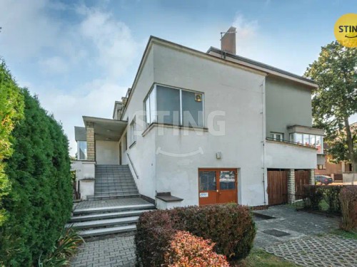 Prodej vily 591 m², pozemek 660 m²