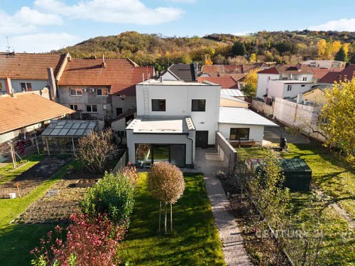 Prodej domu 275 m², pozemek 842 m²