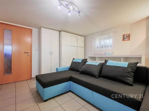 Prodej domu 240 m², pozemek 831 m²