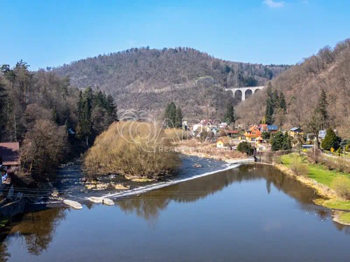 Prodej stavebního pozemku 823 m²