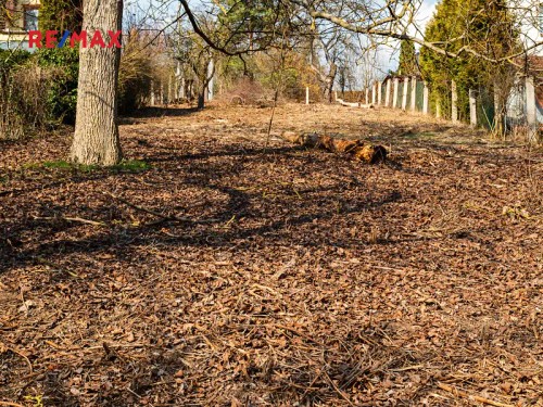 Prodej stavebního pozemku 1209 m²