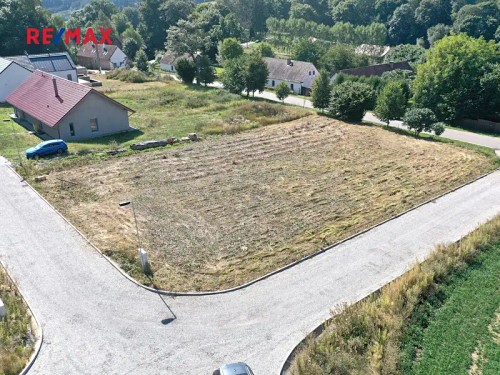 Prodej stavebního pozemku 1416 m²