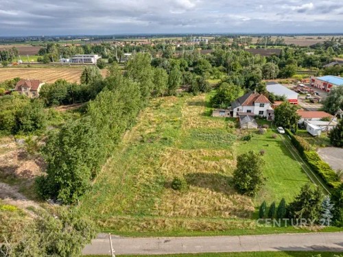 Prodej stavebního pozemku 800 m²
