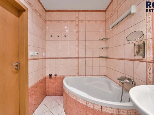 Prodej bytu 3+kk 63 m²