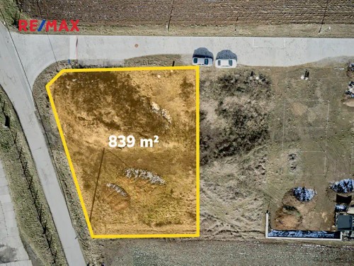 Prodej stavebního pozemku 839 m²