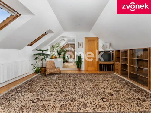 Prodej domu 312 m², pozemek 1183 m²