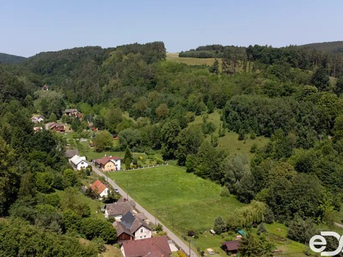 Prodej stavebního pozemku 873 m²