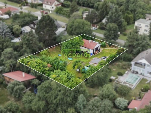 Prodej stavebního pozemku 1384 m²