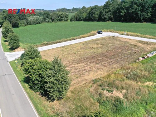 Prodej stavebního pozemku 1416 m²