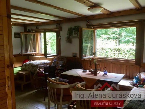 Prodaná  chata 60 m², pozemek 580 m²