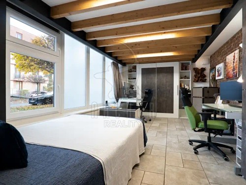 Prodej atypického bytu 240 m²