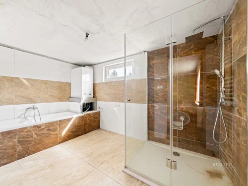 Prodej domu 100 m², pozemek 8575 m²