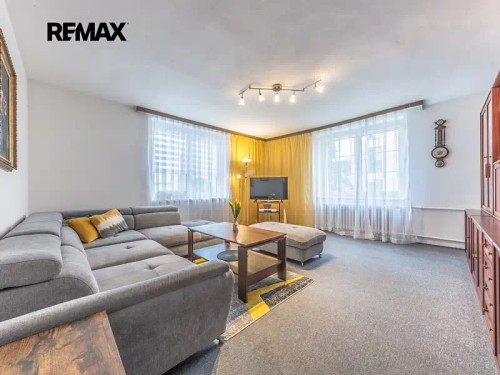 Prodej domu 216 m², pozemek 905 m²