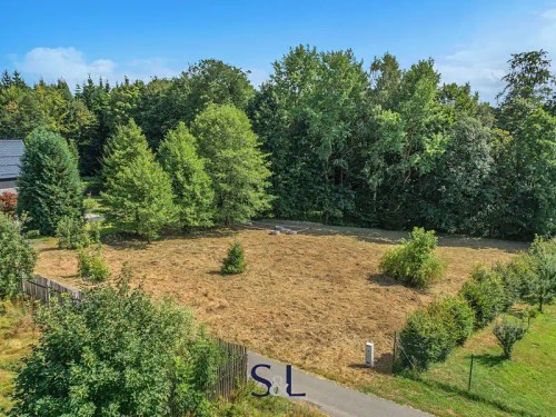 Prodej stavebního pozemku 1821 m²