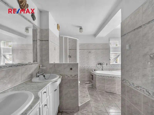 Prodej domu 260 m², pozemek 175 m²