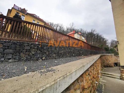 Prodej vily 396 m², pozemek 963 m²