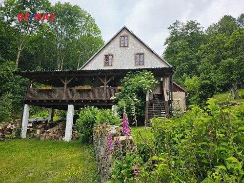 Prodej domu 300 m², pozemek 4419 m²