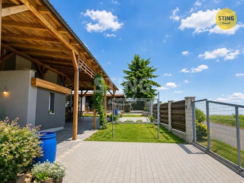 Prodej domu 200 m², pozemek 1165 m²