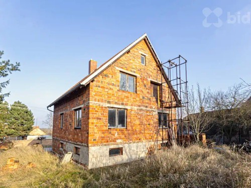 Prodej domu 180 m², pozemek 2023 m²