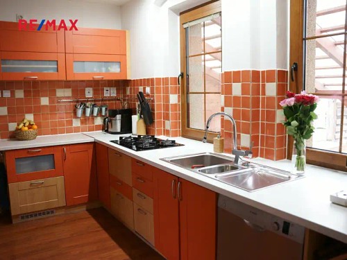 Prodej domu 271 m², pozemek 126 m²