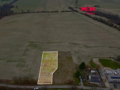Prodej stavebního pozemku 1300 m²