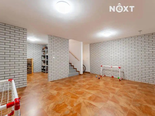 Prodej domu 304 m², pozemek 1352 m²