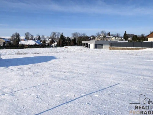 Prodej stavebního pozemku 1671 m²