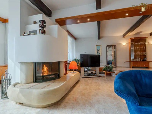 Prodej domu 331 m², pozemek 1512 m²