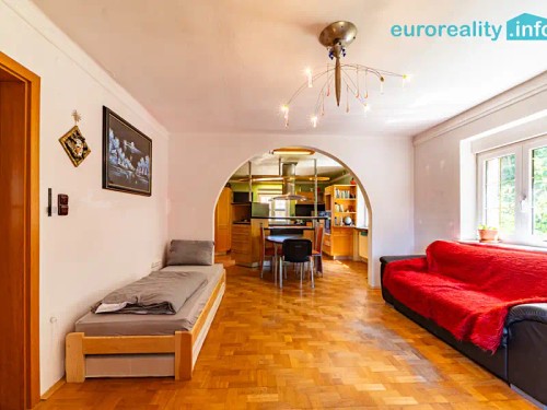 Prodej domu 210 m², pozemek 1068 m²