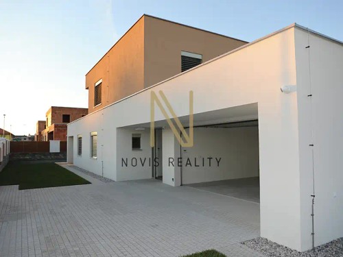 Prodej domu 233 m², pozemek 734 m²